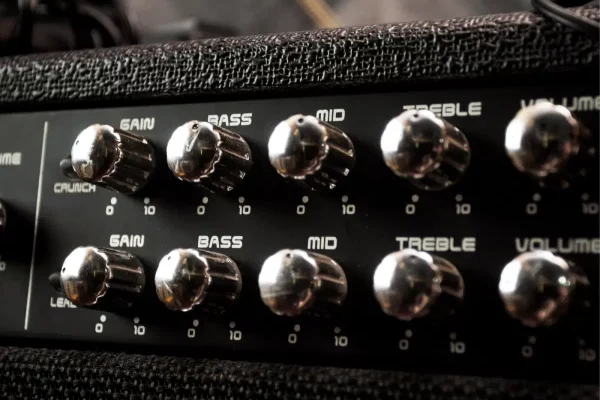 REPARAR AMPLIFICADOR SONIDO GRANADA